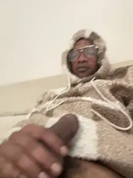 Snapshot of fernandmalach471 chatting on 12-15-24, 04:40 fernandmalach471 online show from 12-15-24, 04:40