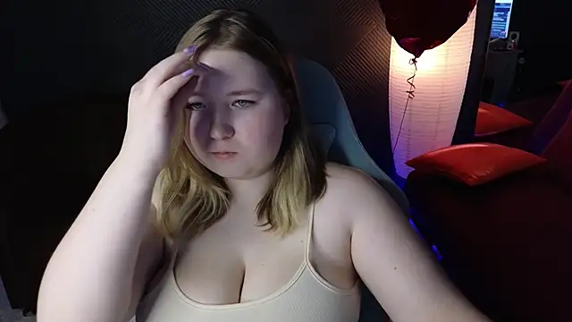 Snapshot of ChimberWol chatting on 03-13-25, 07:42 ChimberWol online show from 03-13-25, 07:42