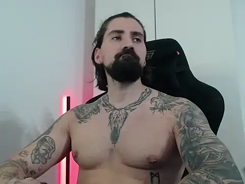 Snapshot of MateoHunk chatting on 09-27-25, 09:03 MateoHunk online show from 09-27-25, 09:03