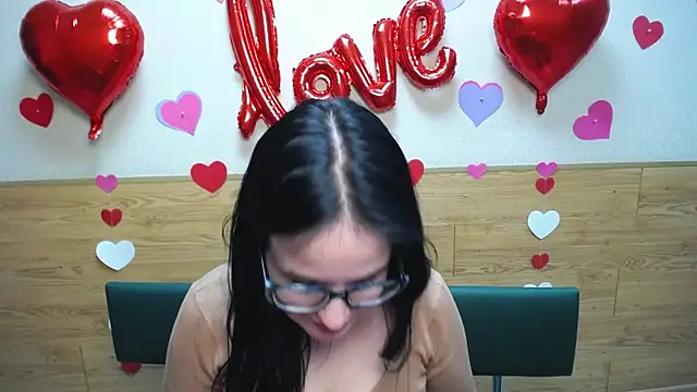 Snapshot of TayaBoret chatting on 01-25-25, 12:48 TayaBoret online show from 01-25-25, 12:48