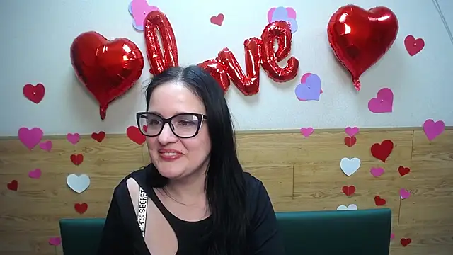 Snapshot of TayaBoret chatting on 02-12-25, 04:01 TayaBoret online show from 02-12-25, 04:01