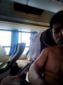 alexchir4 online show from 04-28-26, 09:31