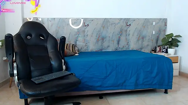 hanz col online show from 07-26-26, 11:33