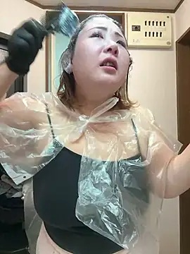 SAKU-RA-chan online show from 10-17-25, 09:34