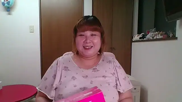 SAKU-RA-chan online show from 06-16-26, 01:36