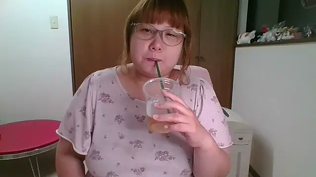 SAKU-RA-chan online show from 07-31-26, 05:23
