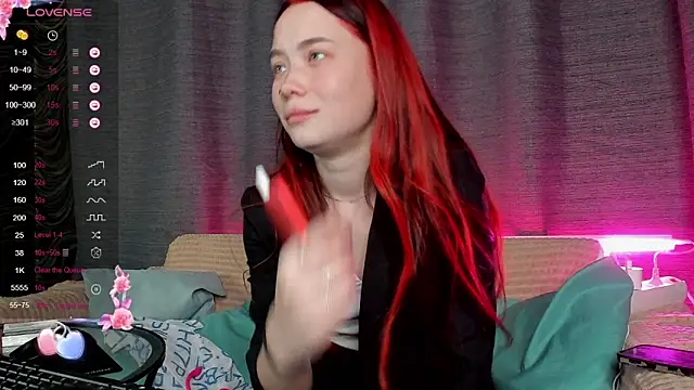 Snapshot of Kira_yoon chatting on 03-08-25, 07:05 Kira yoon online show from 03-08-25, 07:05