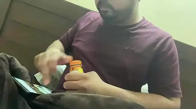 Snapshot of coolboy6566 chatting on 12-21-24, 06:02 coolboy6566 online show from 12-21-24, 06:02