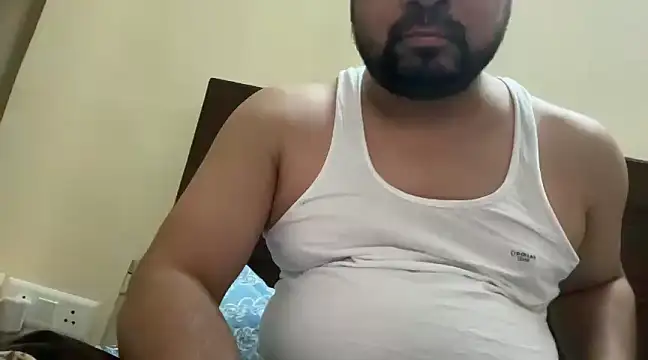 Snapshot of coolboy6566 chatting on 02-20-25, 05:23 coolboy6566 online show from 02-20-25, 05:23