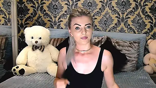 Aly girl1 online show from 02-28-25, 10:09