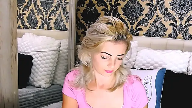 Aly girl1 online show from 09-22-25, 09:00