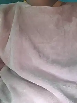 Snapshot of Reena_Singh53 chatting on 01-20-25, 05:48 Reena Singh53 online show from 01-20-25, 05:48