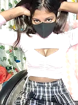 Snapshot of Reena_Singh53 chatting on 02-28-25, 03:15 Reena Singh53 online show from 02-28-25, 03:15