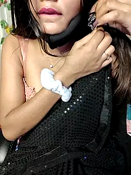 Snapshot of Reena_Singh53 chatting on 03-16-25, 04:12 Reena Singh53 online show from 03-16-25, 04:12