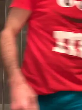 Snapshot of MaxVain chatting on 12-14-24, 02:56 MaxVain online show from 12-14-24, 02:56