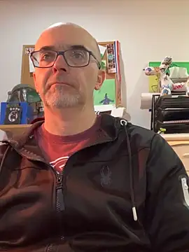 Snapshot of MaxVain chatting on 03-04-25, 07:01 MaxVain online show from 03-04-25, 07:01