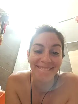 Hanny 24 online show from 02-25-25, 01:17