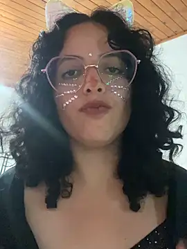 Snapshot of babyluna939 chatting on 03-11-25, 12:22 babyluna939 online show from 03-11-25, 12:22