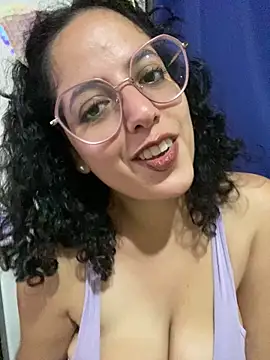 Snapshot of babyluna939 chatting on 03-21-25, 12:29 babyluna939 online show from 03-21-25, 12:29