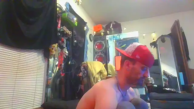 Snapshot of slinginbigD chatting on 01-18-25, 10:28 slinginbigD online show from 01-18-25, 10:28