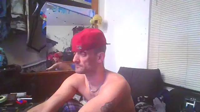 Snapshot of slinginbigD chatting on 02-13-25, 04:43 slinginbigD online show from 02-13-25, 04:43