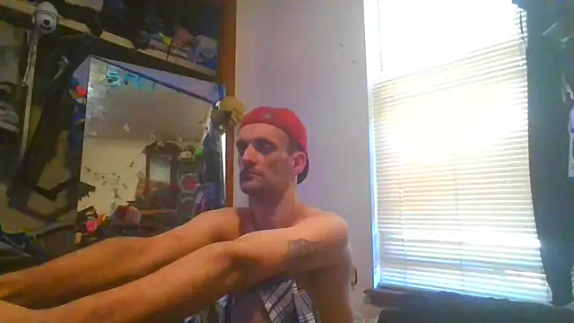 Snapshot of slinginbigD chatting on 02-13-25, 08:45 slinginbigD online show from 02-13-25, 08:45