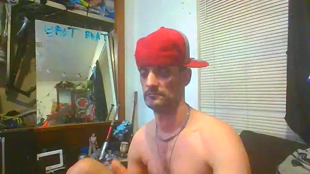 Snapshot of slinginbigD chatting on 02-15-25, 08:22 slinginbigD online show from 02-15-25, 08:22