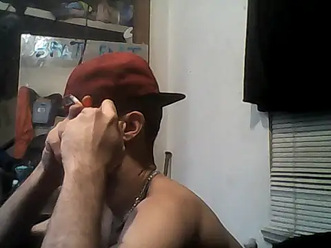 Snapshot of slinginbigD chatting on 02-20-25, 04:07 slinginbigD online show from 02-20-25, 04:07