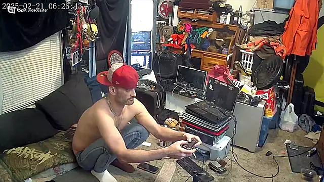 Snapshot of slinginbigD chatting on 02-21-25, 12:28 slinginbigD online show from 02-21-25, 12:28