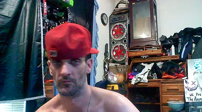 Snapshot of slinginbigD chatting on 03-08-25, 02:40 slinginbigD online show from 03-08-25, 02:40