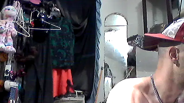 Snapshot of slinginbigD chatting on 09-17-25, 03:19 slinginbigD online show from 09-17-25, 03:19