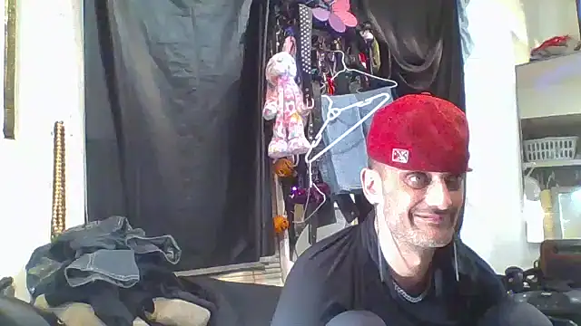 Snapshot of slinginbigD chatting on 09-28-25, 08:52 slinginbigD online show from 09-28-25, 08:52