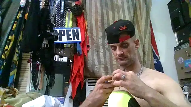 Snapshot of slinginbigD chatting on 11-29-25, 06:05 slinginbigD online show from 11-29-25, 06:05