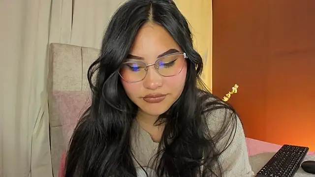 Little Ivy online show from 10-03-25, 07:00