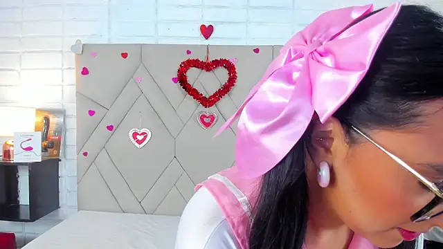 Isis Osman online show from 02-20-25, 08:47