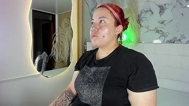 Bruja  Scarlata online show from 10-14-25, 10:16