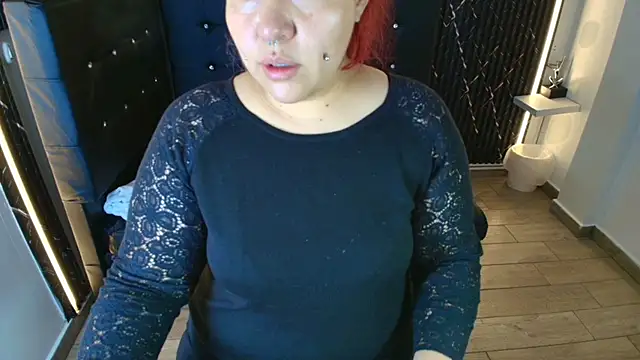 Bruja  Scarlata online show from 11-10-25, 10:14