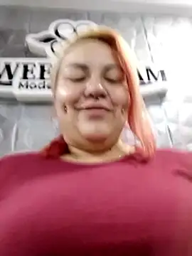 Bruja  Scarlata online show from 12-17-25, 10:10