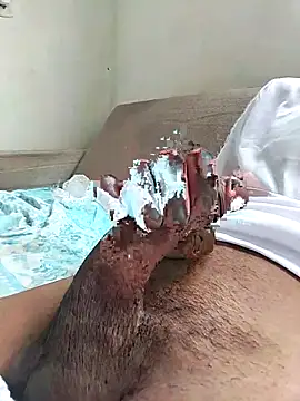 Snapshot of Andynho505 chatting on 10-31-25, 06:31 Andynho505 online show from 10-31-25, 06:31