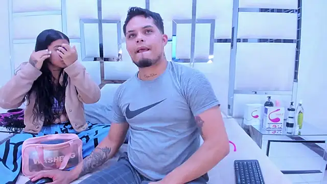 MelissaAndZeuss online show from 01-28-25, 05:00