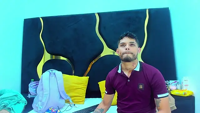 MelissaAndZeuss online show from 11-07-25, 06:35