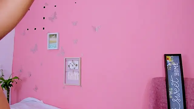 Snapshot of Amandalorense_ chatting on 02-05-25, 06:56 Amandalorense online show from 02-05-25, 06:56