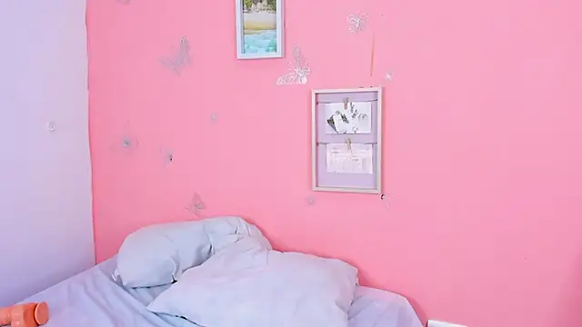 Snapshot of Amandalorense_ chatting on 03-08-25, 06:10 Amandalorense online show from 03-08-25, 06:10