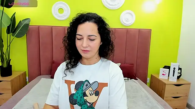 Linda Insatiable online show from 02-09-26, 01:09