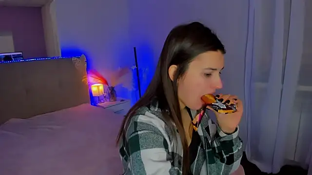 Laura Leee online show from 02-03-26, 06:51