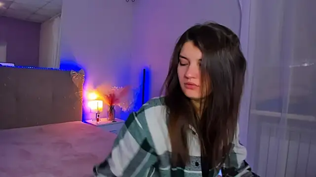 Laura Leee online show from 03-11-26, 05:46