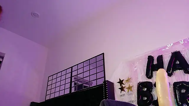 Snapshot of Midnightrose11 chatting on 01-11-26, 05:23 Midnightrose11 online show from 01-11-26, 05:23