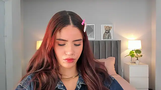 Snapshot of Madie__collins chatting on 02-04-25, 11:49 Madie collins online show from 02-04-25, 11:49