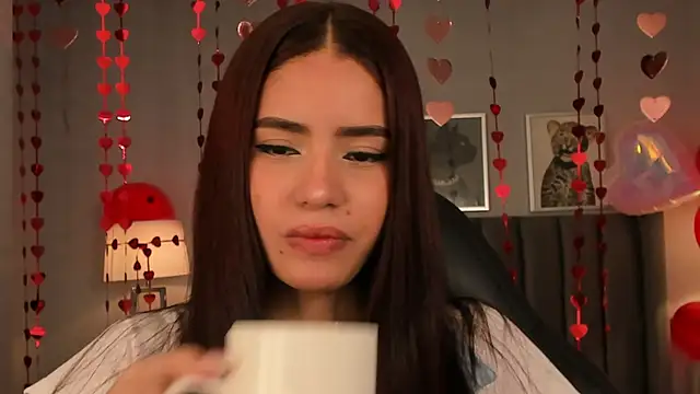 Snapshot of Madie__collins chatting on 02-12-25, 11:40 Madie collins online show from 02-12-25, 11:40