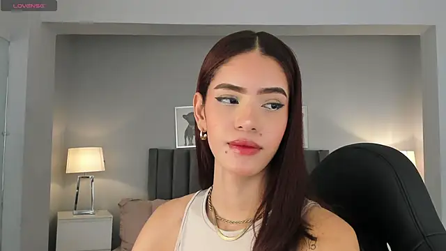 Snapshot of Madie__collins chatting on 03-04-25, 11:29 Madie collins online show from 03-04-25, 11:29